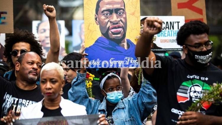 Marchas y homenajes por el aniversario del asesinato de George Floyd