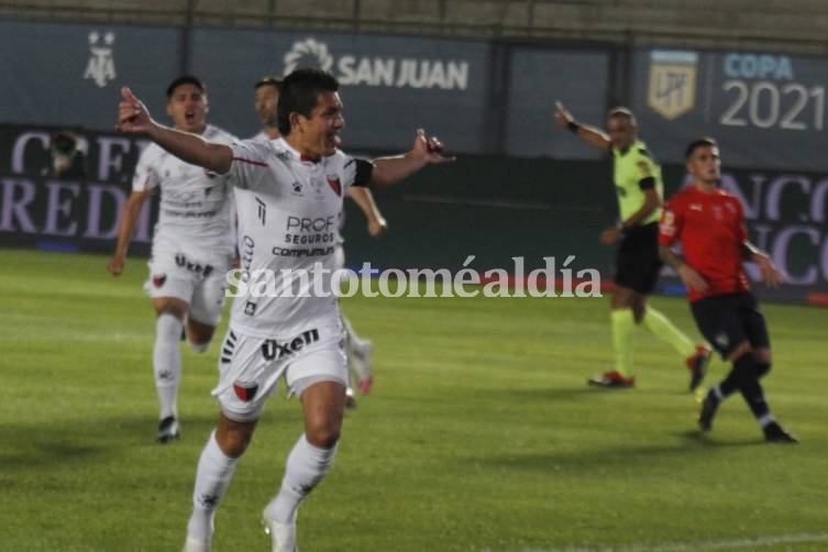 Colón venció a Independiente y jugará la final