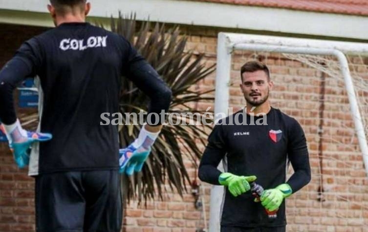 Colón recibe a Lanús en su primer partido de local como campeón