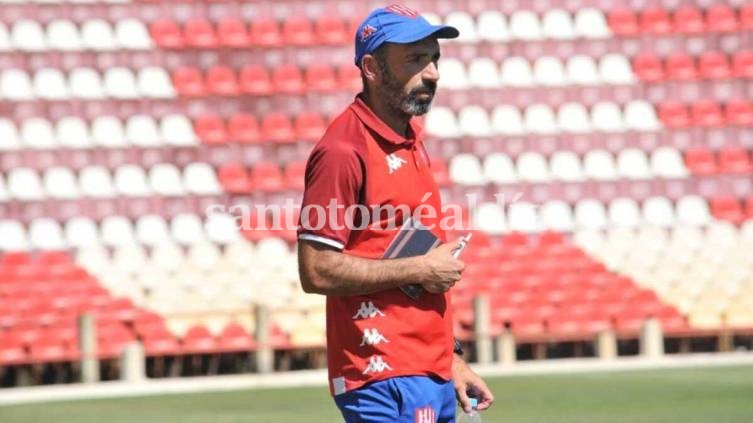 Unión visita a Gimnasia en un partido determinante para Azconzábal