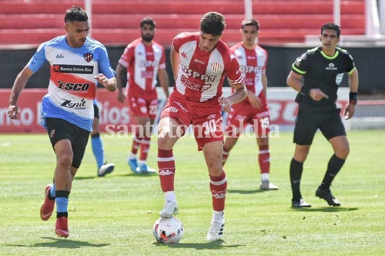 Unión venció 2 a 0 a Patronato en el 15 de Abril