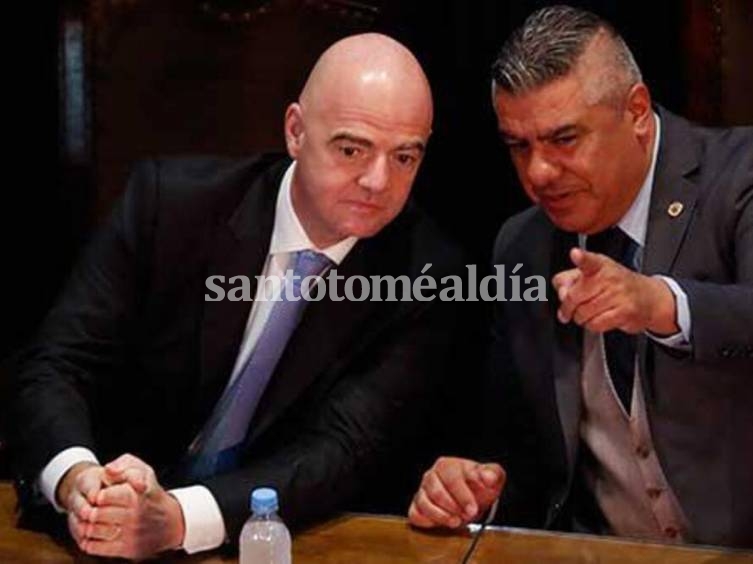 Infantino llega al país para reunirse con Tapia en el predio de la AFA