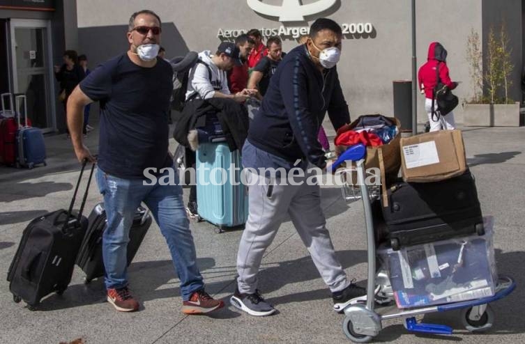 Ya no hay cupos para ingresar a la Argentina y abren pasos fronterizos
