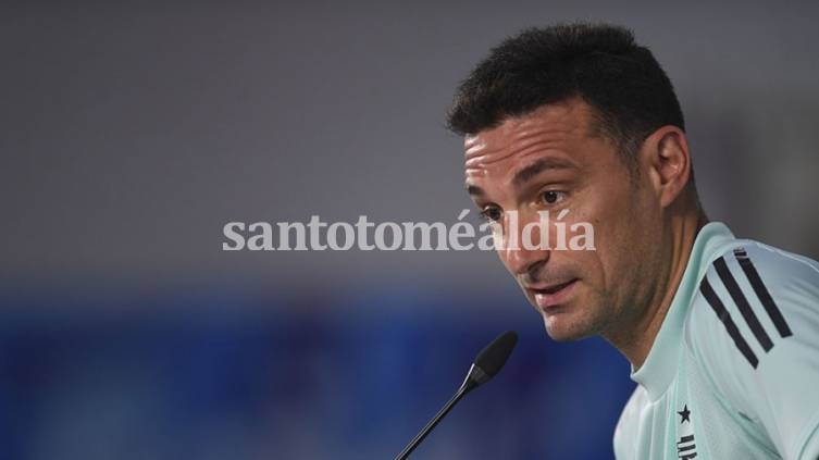 Scaloni confirmó a Messi de titular en el superclásico del martes ante Brasil