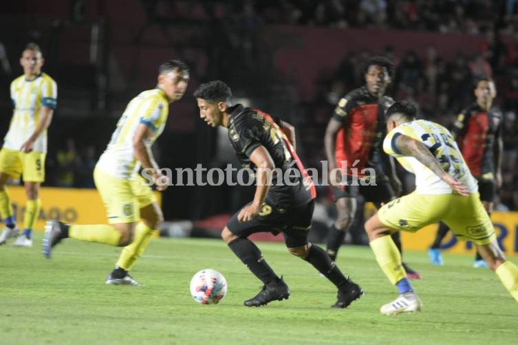 Colón cayó 4 a 1 ante Rosario Central
