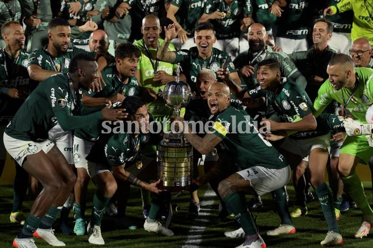 Palmeiras bicampeón de la Copa Libertadores tras vencer a Flamengo por 2 a 1