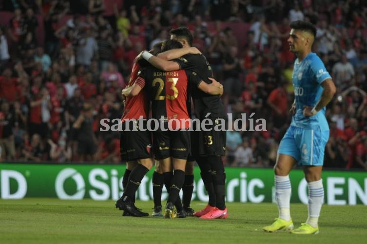 Colón se despidió ante su gente con una victoria 