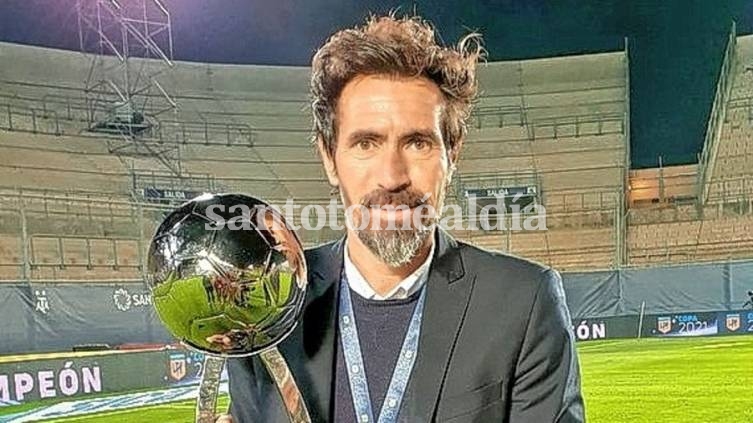 Eduardo Domínguez y una despedida a puño y letra de Colón: 