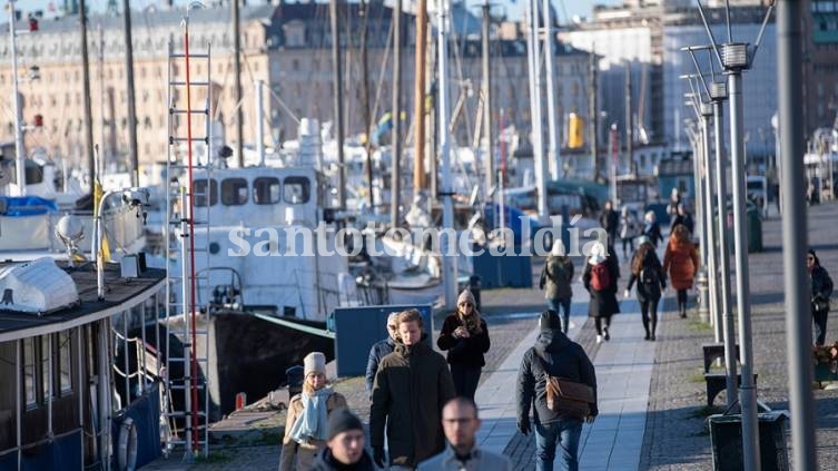 Europa, dividida entre extender o levantar las restricciones ante la variante Ómicron