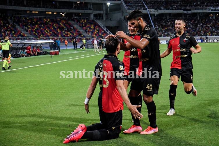 Colón logró una importante victoria ante Central Córdoba