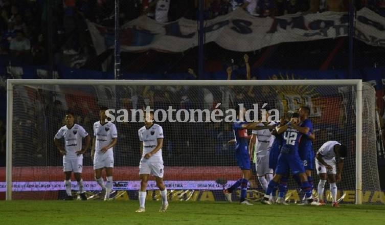 Colón cayó 1 a 0 ante Tigre