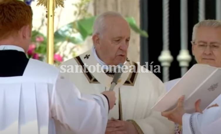 Ante 100.000 fieles en la Plaza de San Pedro, el Papa reclamó por la paz en Ucrania