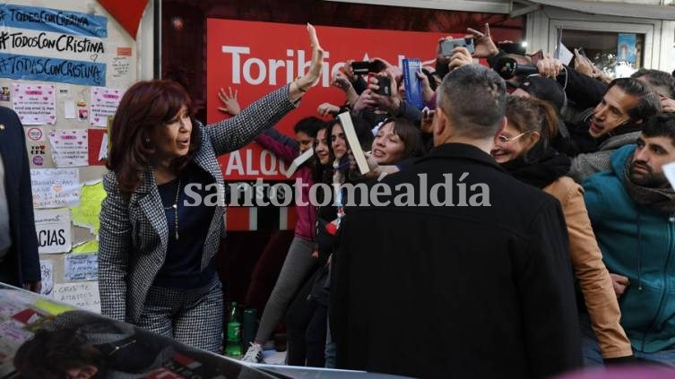 La vicepresidenta Cristina Fernández de Kirchner fue amenazada de muerte.