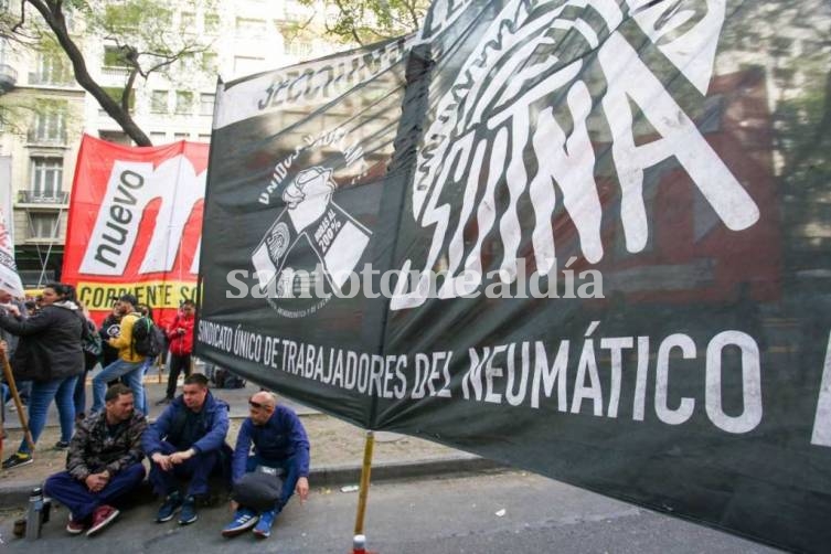 Neumáticos: tras más de 14 horas de reunión, se destrabó el conflicto con el gremio