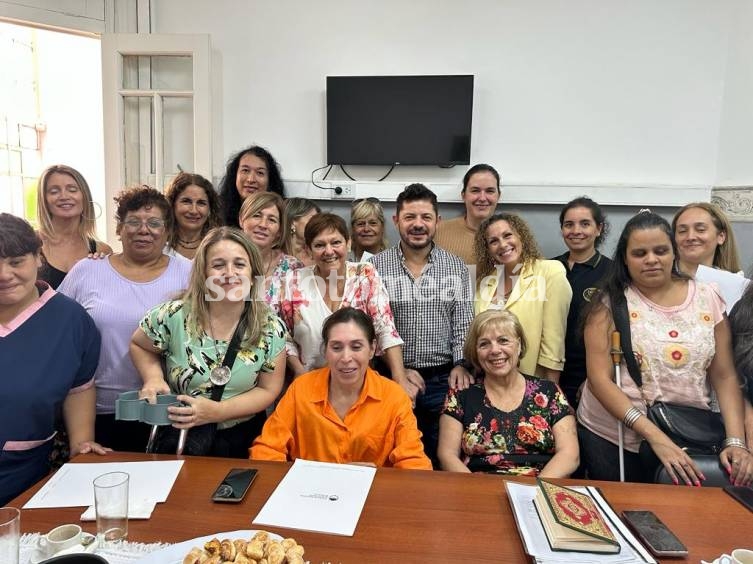Marcos Castelló recibió este miércoles a mujeres referentes de instituciones intermedias.
