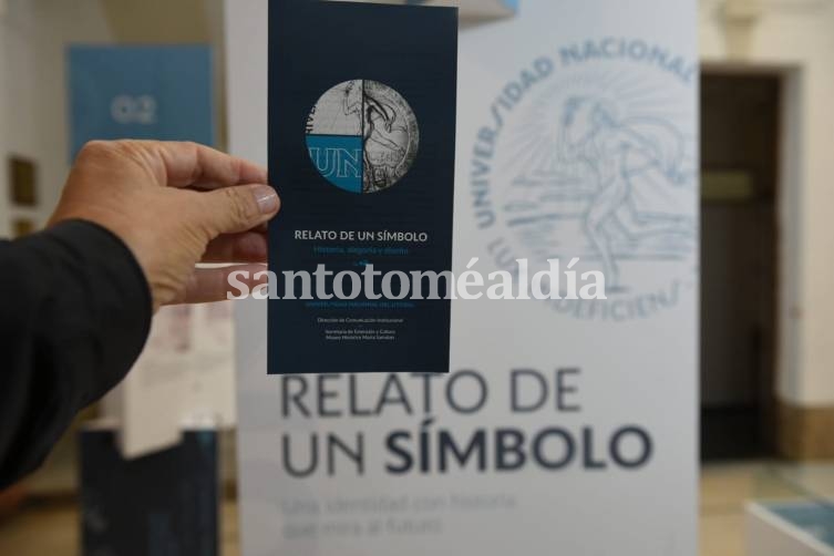 Se inauguró “Relato de un símbolo” en el Museo Histórico de la UNL. (Foto: UNL)