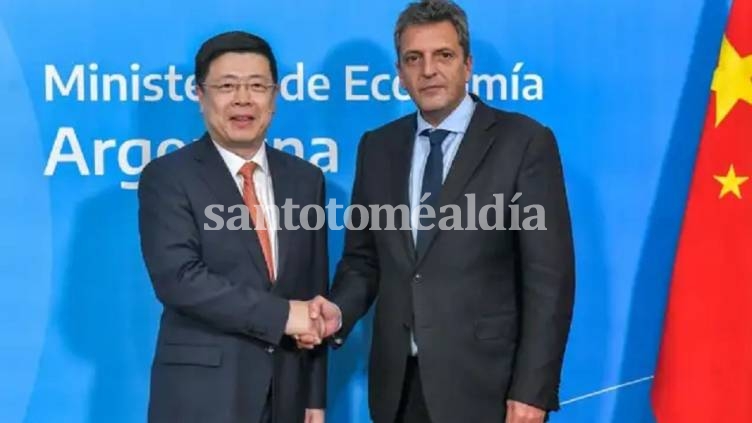 Massa viaja a China con el foco en las reservas