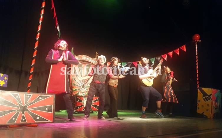 El evento fue organizado por la compañía teatral Modus Vivendi.