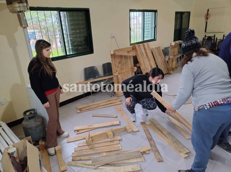 Reciclado de Pallets: la Municipalidad dictará un nuevo curso en el SUM de barrio Zazpe