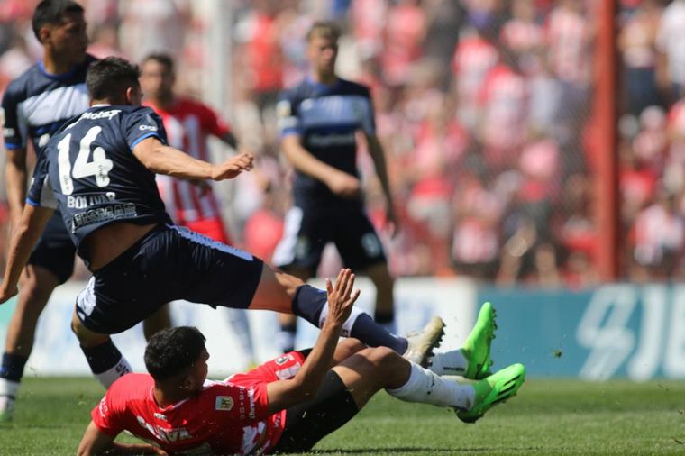 Instituto no pudo aguantarlo y se le escapó el triunfo en el final ante Gimnasia