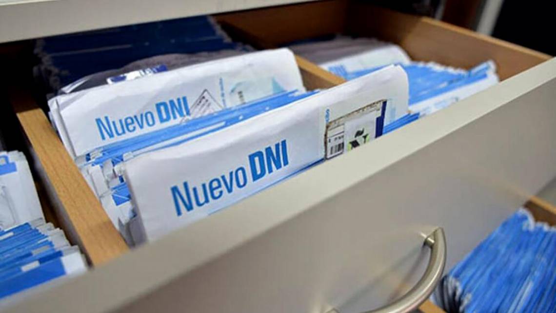  Pusieron en marcha el nuevo DNI electrónico.