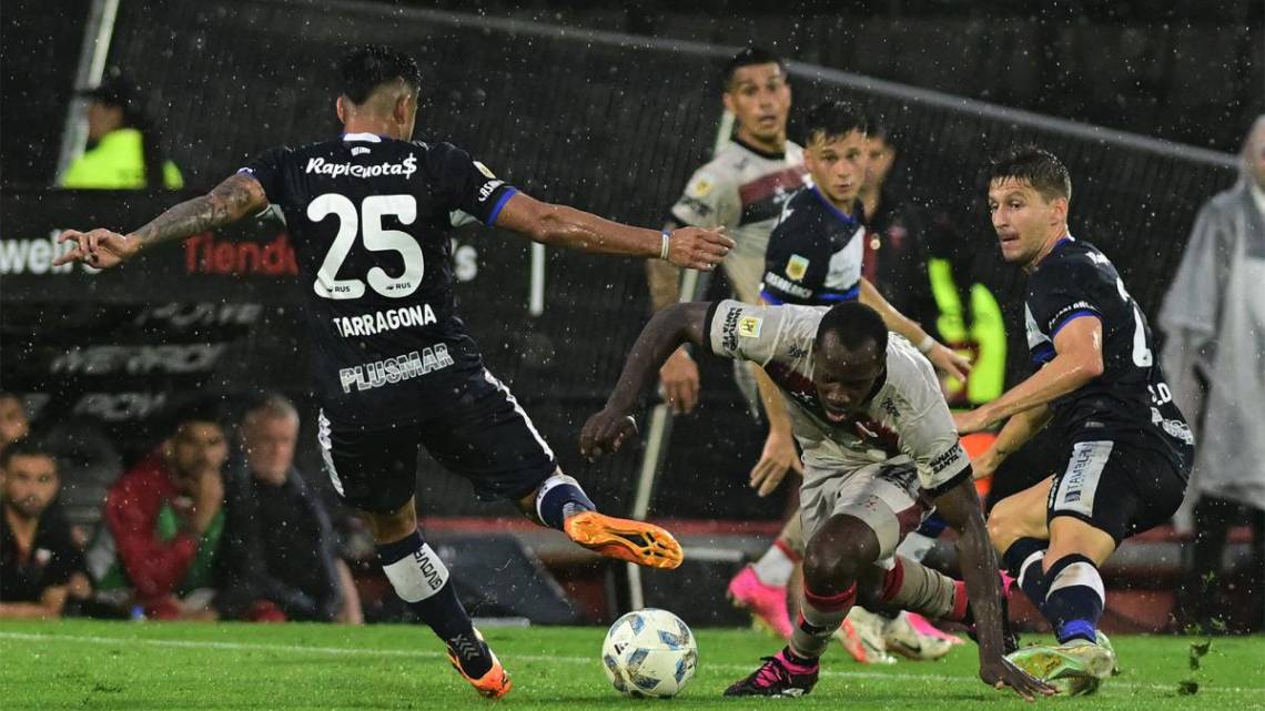 Colón perdió el desempate con Gimnasia y descendió a la Primera Nacional