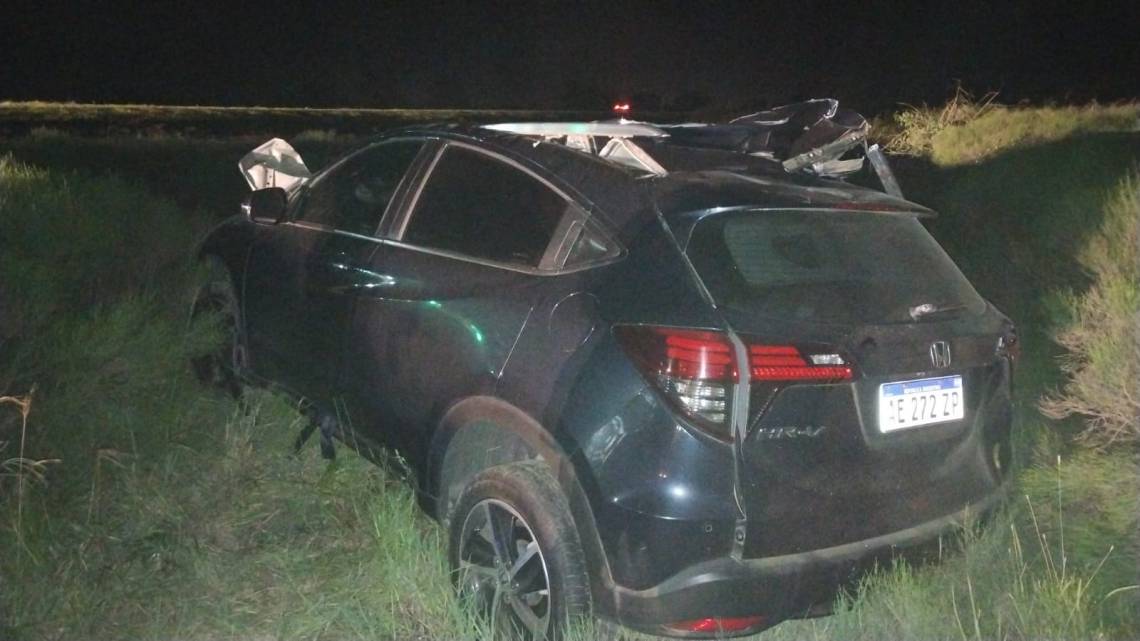 La camioneta recibió el mayor impacto.