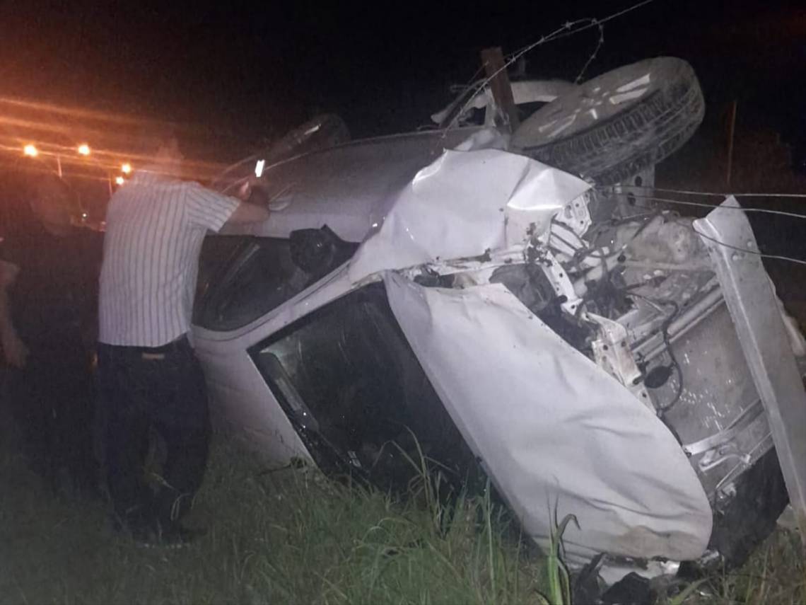 Volcó un auto en la Ruta 11 a la altura de Sauce Viejo