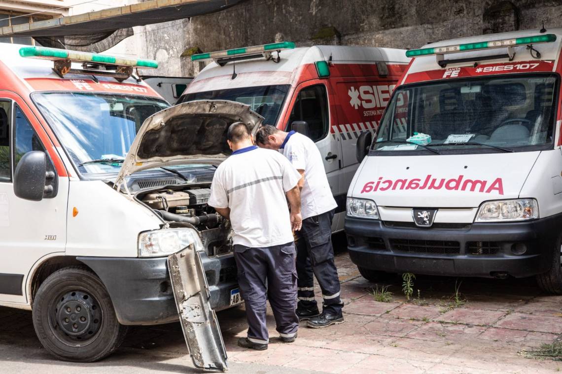 En diez días, se duplicó la flota activa de ambulancias en la capital provincial