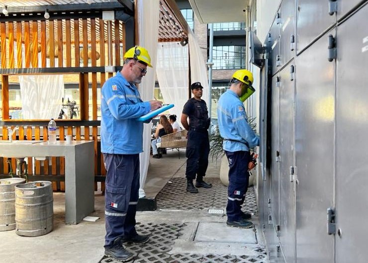 La EPE labró 16 actas por instalaciones eléctricas antirreglamentarias. (Foto: GSF)