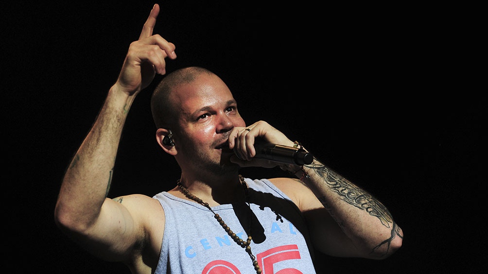 Residente rompe con una espera de seis años al anunciar su nuevo disco