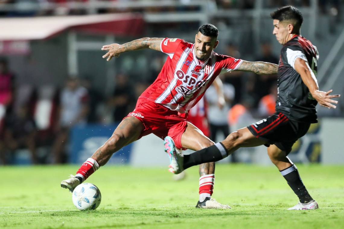 Central Córdoba se lo empató a Unión en Santa Fe de manera agónica en un final caliente