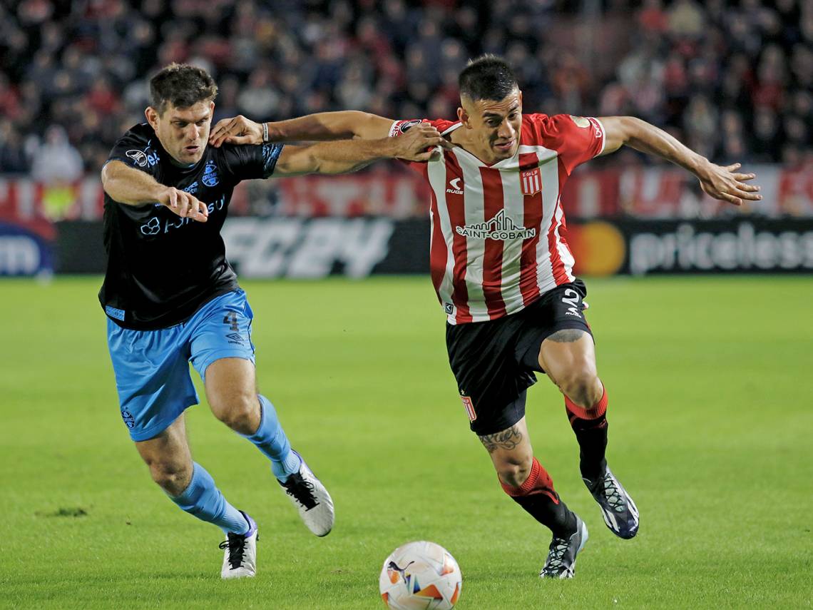 Estudiantes jugó mejor pero no pudo con Gremio.  (Foto: EDLP)