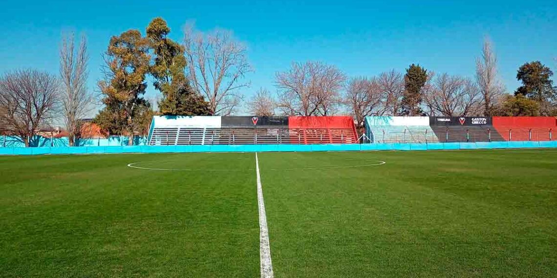 98 POR 54. La cancha de Brown es la más chica de la categoría. (Foto: Brown Online)