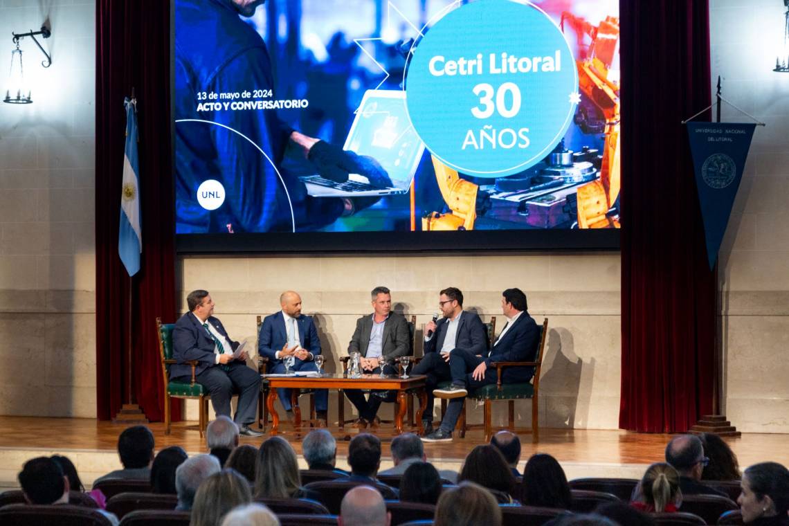 UNL celebró 30 años del Centro para la Transferencia de los resultados de la Investigación. (Foto: UNL)