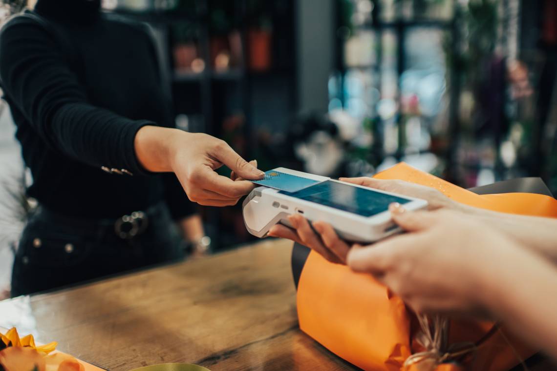 Quita de retenciones de IVA y Ganancias para los comercios: cómo beneficia a los consumidores