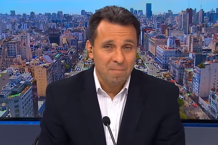 El periodista Jorge Pizarro denunció que el gobierno de Maduro no lo deja entrar a Venezuela