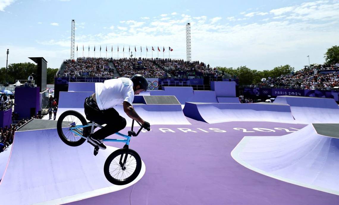 Primera medalla de oro para Argentina en París 2024: José el “Maligno” Torres se consagró en el BMX freestyle