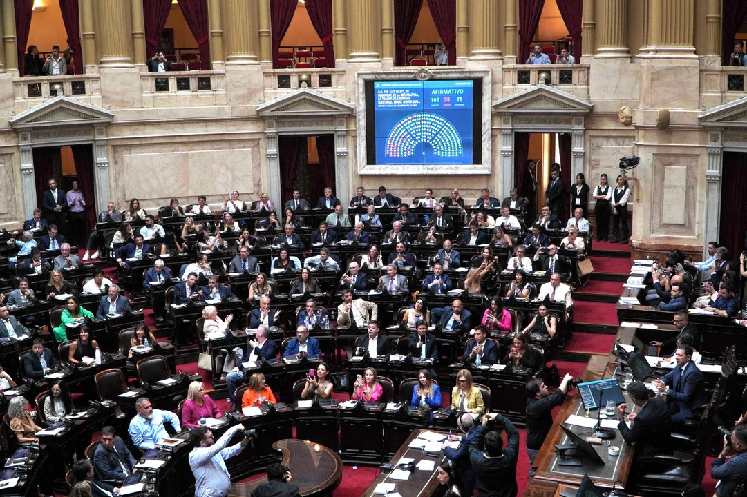 Aprobaron la suspensión de las PASO.