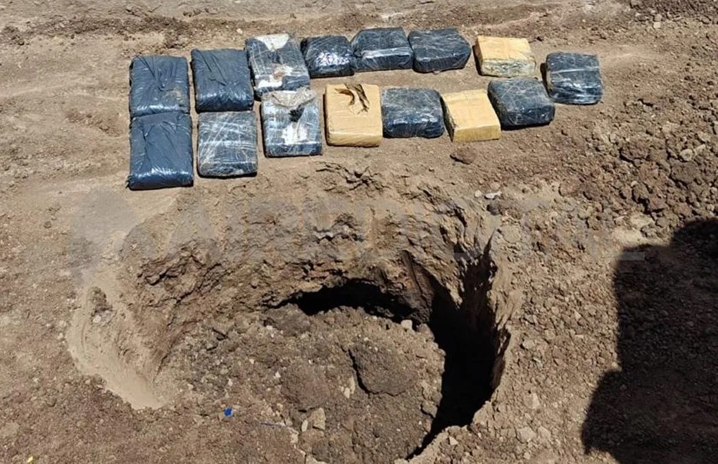 Droga en la cárcel de Las Flores: encontraron cuatro kilos de marihuana escondidos en el patio.
