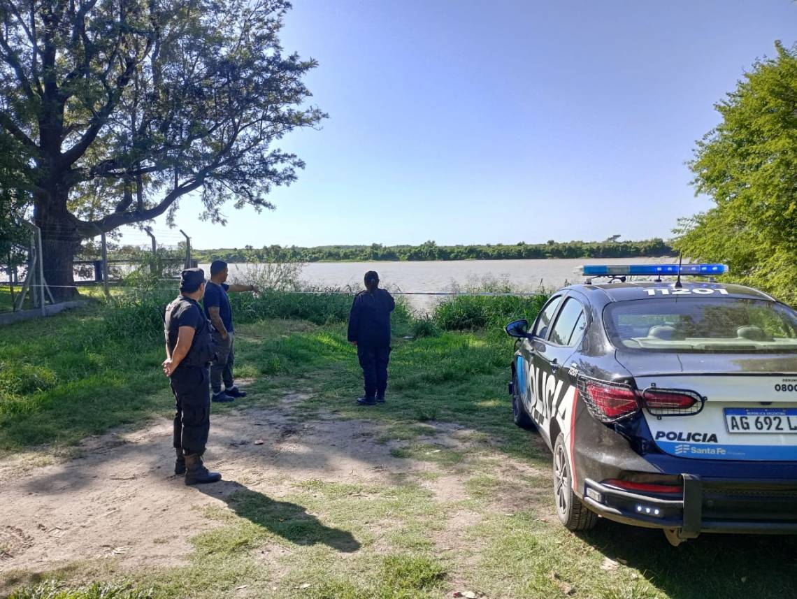 Impactante hallazgo en Sauce Viejo: encontraron un cráneo humano en la costa del río Salado