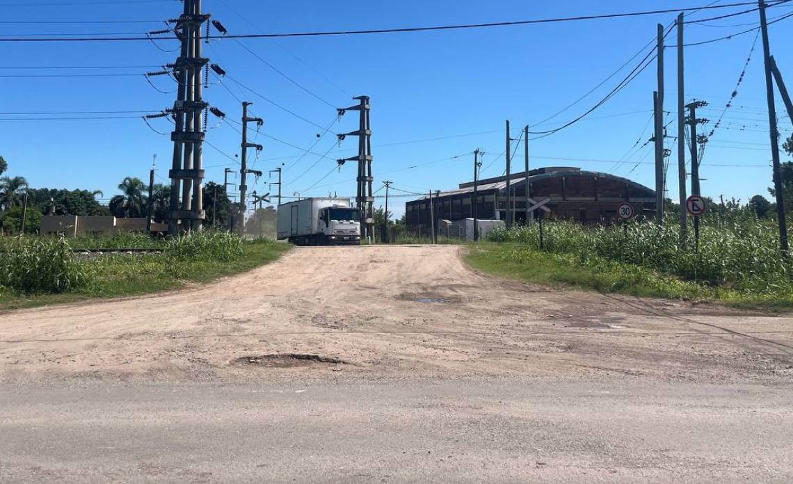 Impulsan estudios de factibilidad para revalorizar el área industrial y urbana de barrio Las Baleares