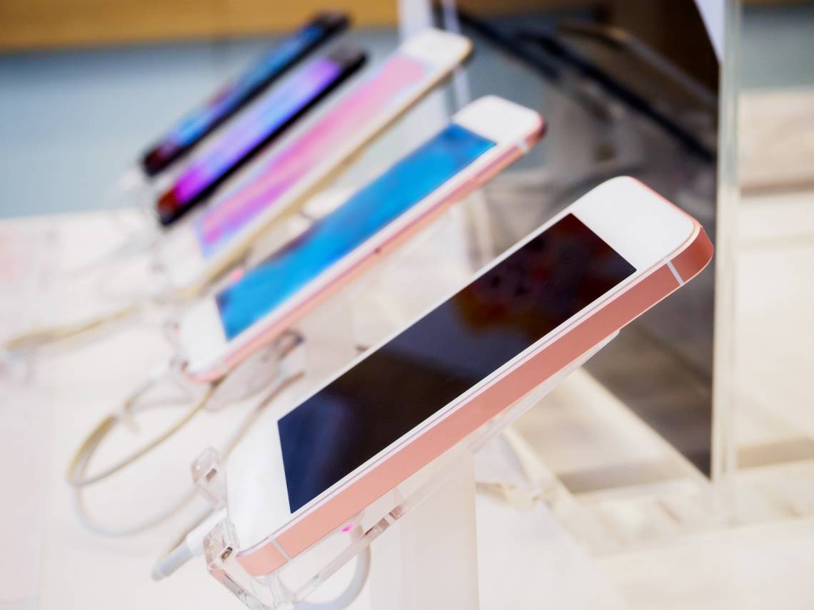 El Gobierno eliminó los impuestos para importar celulares