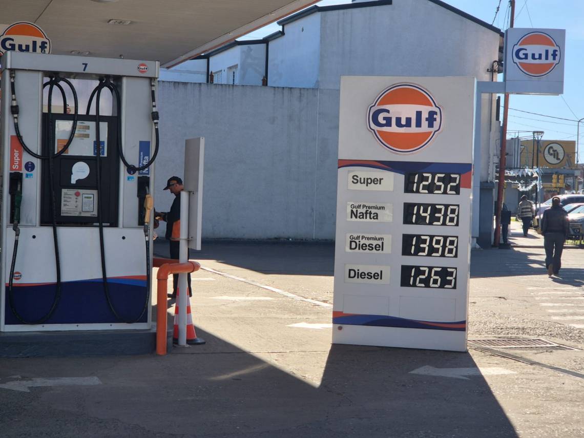 Nuevo aumento en los combustibles: así quedaron los precios en las estaciones de la ciudad