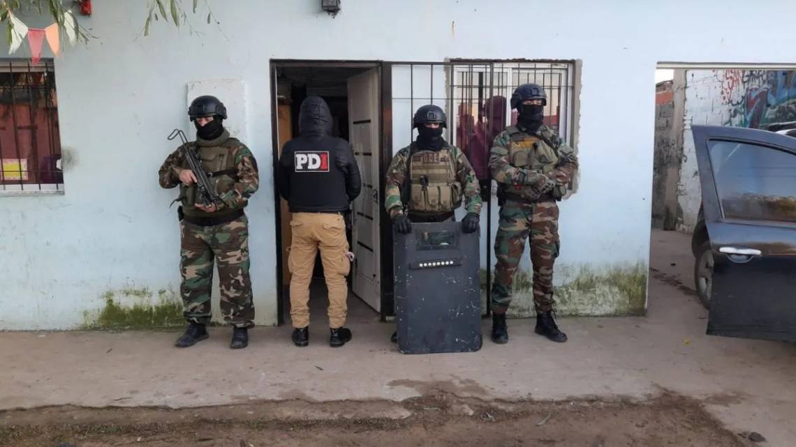 Un barra de Colón detenido en nuestra ciudad por reventa de entradas para La Renga