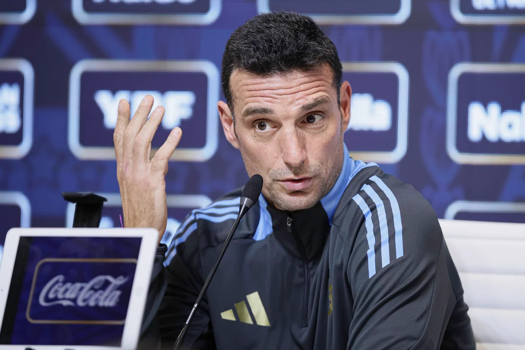 Scaloni: “Todavía no tenemos decidido si Messi va a jugar de arranque”