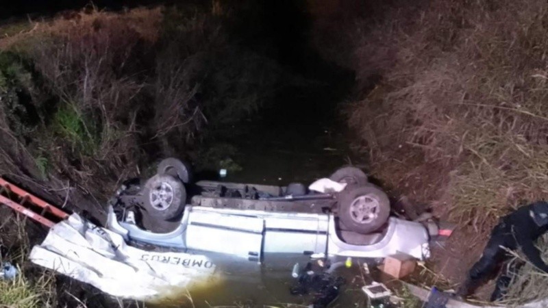 Vuelco fatal en la Ruta 33: murieron una mujer y una nena de cuatro años