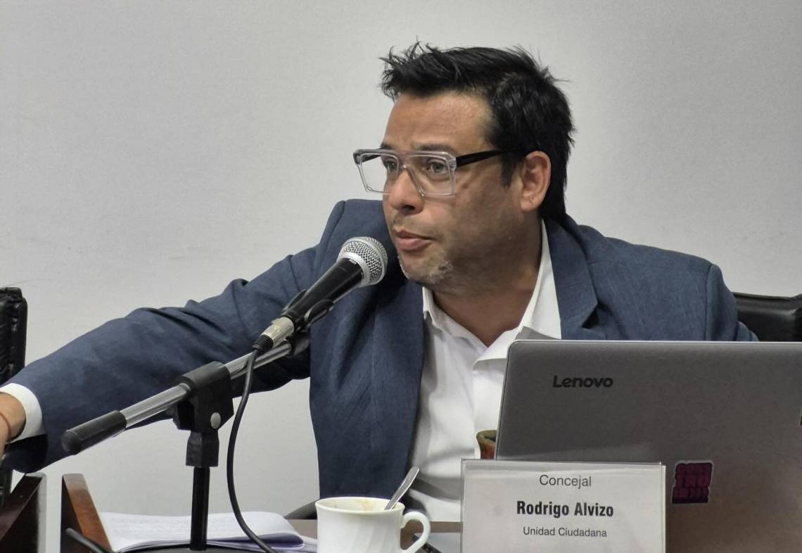 Rodrigo Alvizo, en la última sesión del Concejo Municipal. (Foto: HCM)