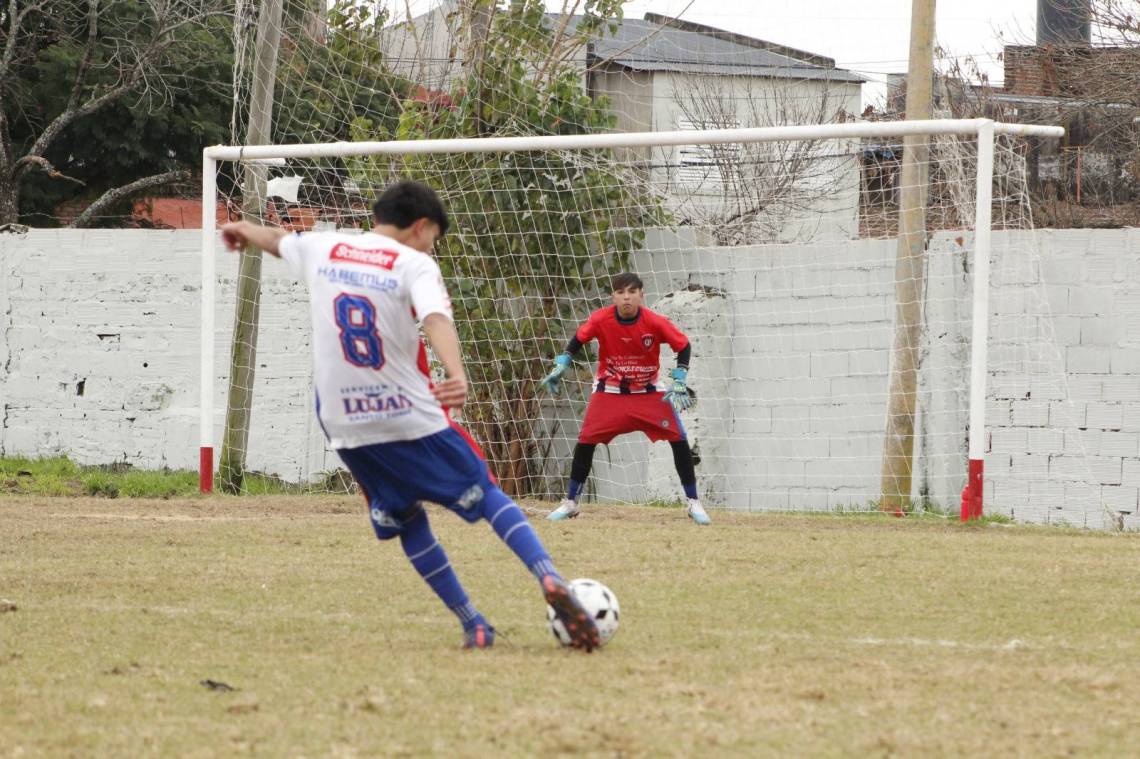 Liga Santafesina: en el ascenso, Los Piratitas ganaron por primera vez en el año