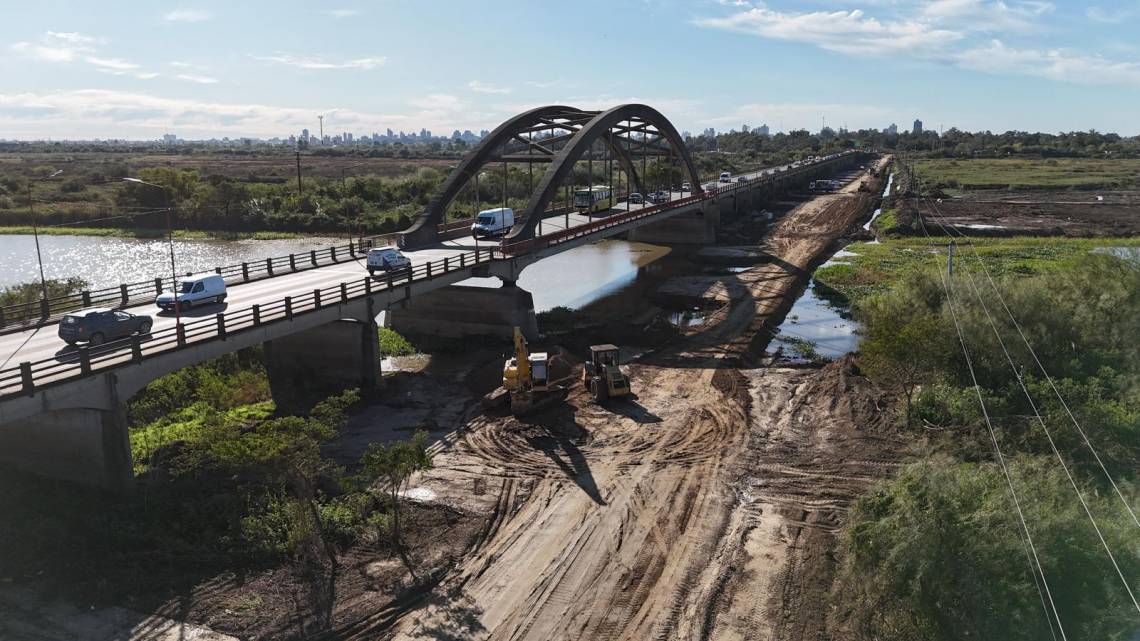 Provincia detalló cómo será el proceso de colocación de los pilotes que sostendrán la estructura del nuevo puente 